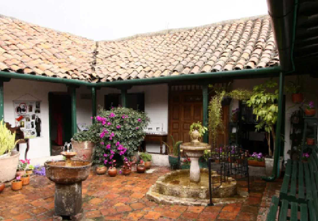 Galería CASA GUILLERMO QUEVEDO ZORNOZA