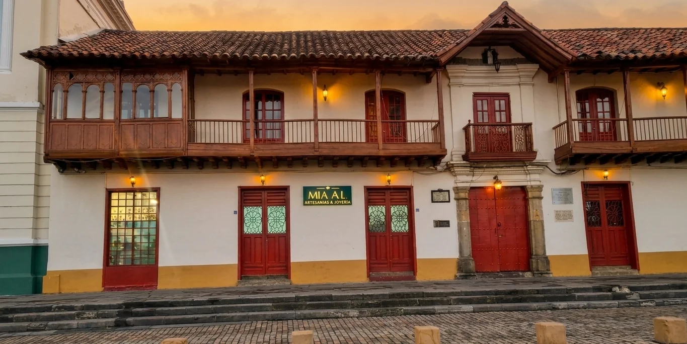 MIA A L Artesanías & Joyería Colombianas